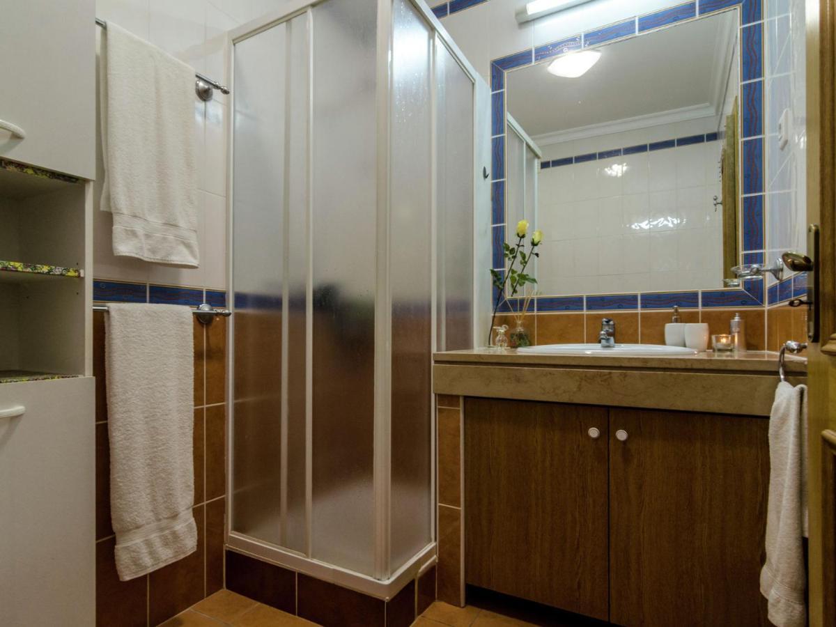 This Warm And Comfortable Apartment Lagos Rum bild