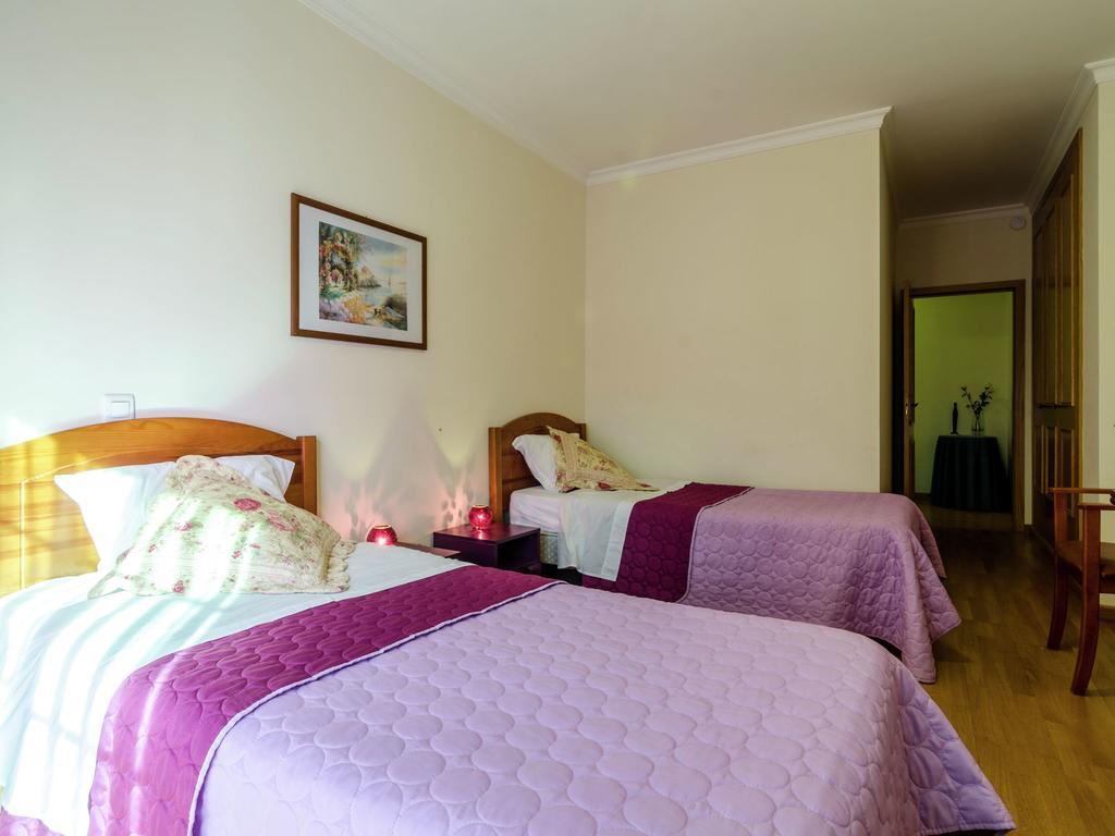 This Warm And Comfortable Apartment Lagos Rum bild
